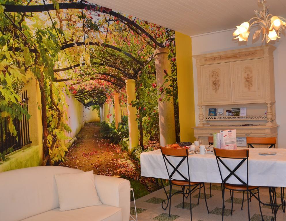 Bed and Breakfast Chez Madeleine Saint-Colomb-de-Lauzun Exterior foto